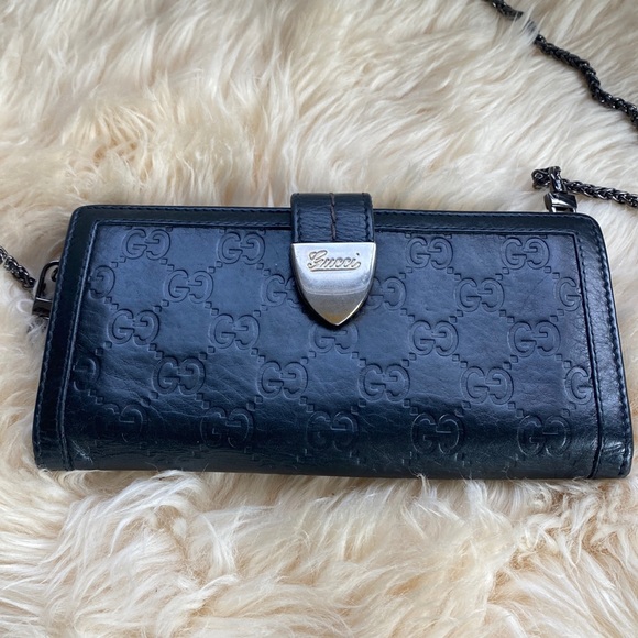 Gucci Wallet on a Chain Logo Embossed Black Leather - Picture 2 of 9